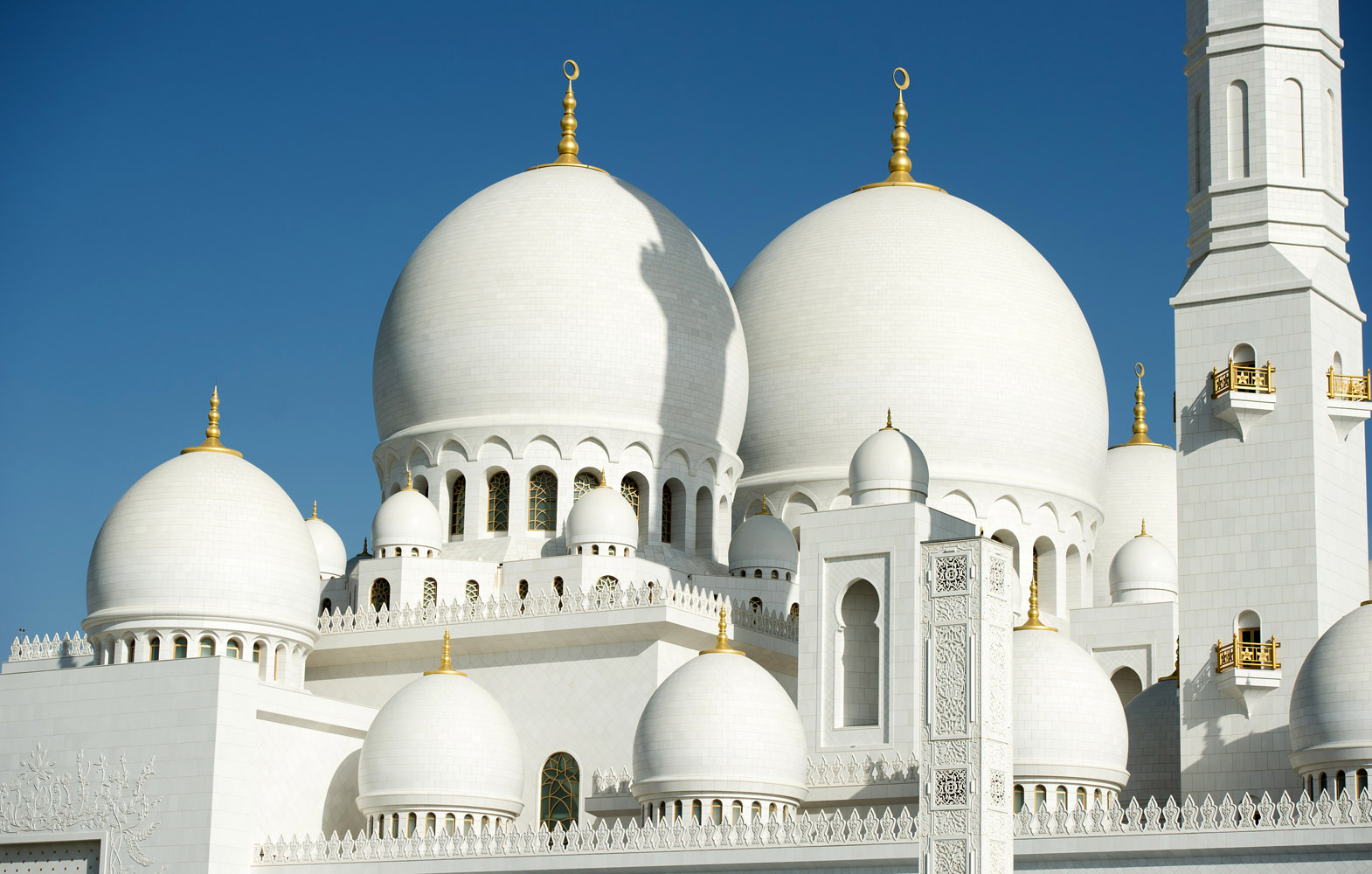 Ansicht der Scheich Zayid Moschee in Abu Dhabi.